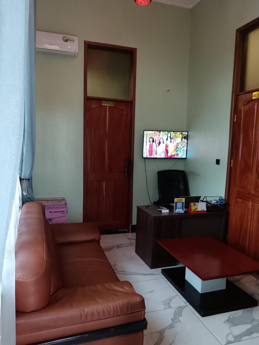 Hba Lodge Kahama Kültér fotó